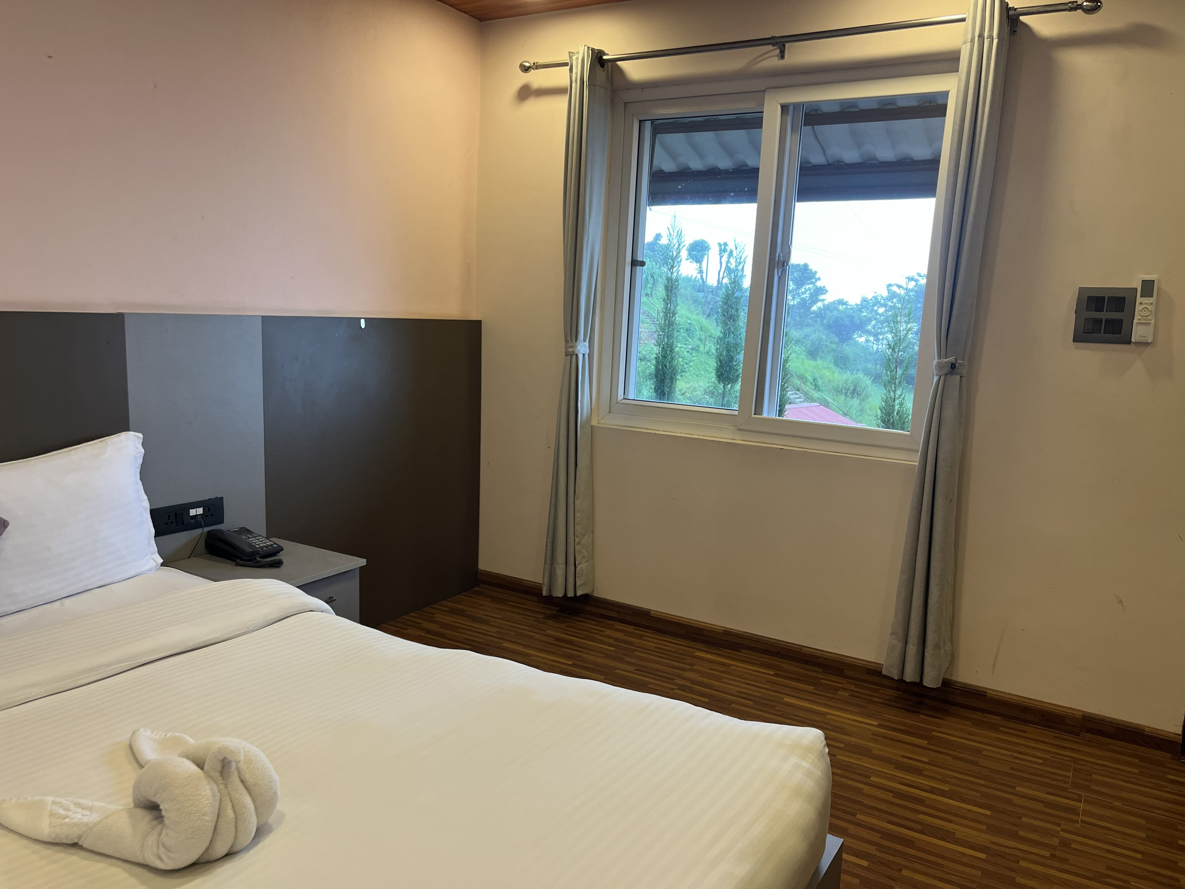 Hotel Gadi View